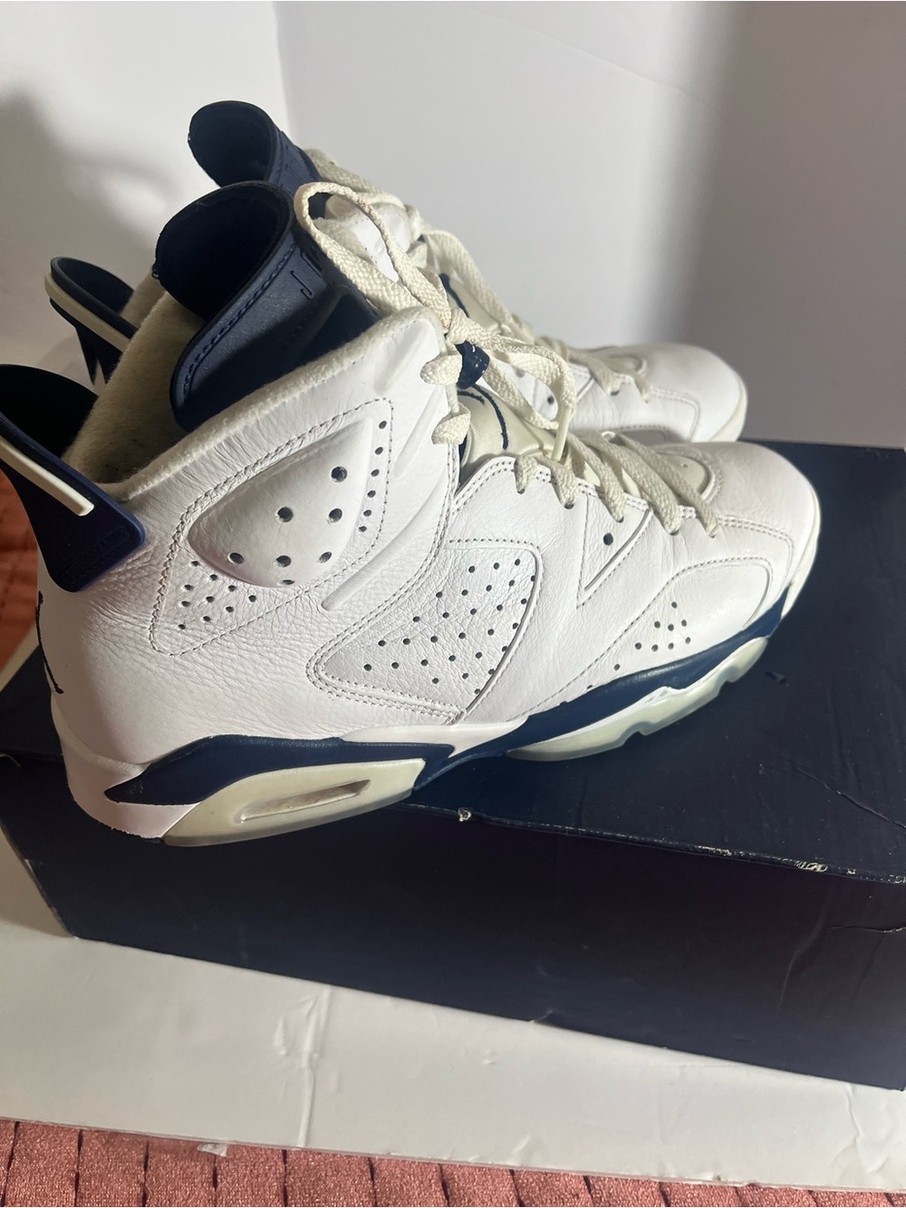 Air Jordan 6 Retro size 9.5